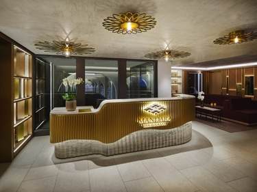 NCL Norwegian Prima Spa Reception ©Christian Santiago 0.jpeg